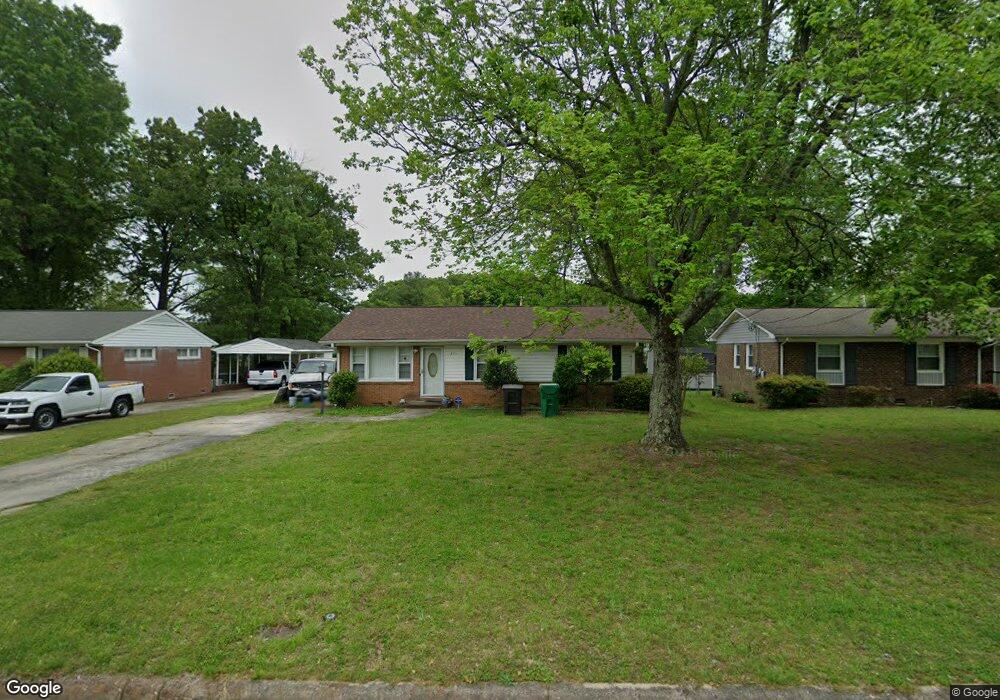 2711 Janice Dr, High Point, NC 27263 - photo 1