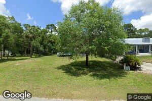 5706 Riverside Dr, Yankeetown, FL 34498