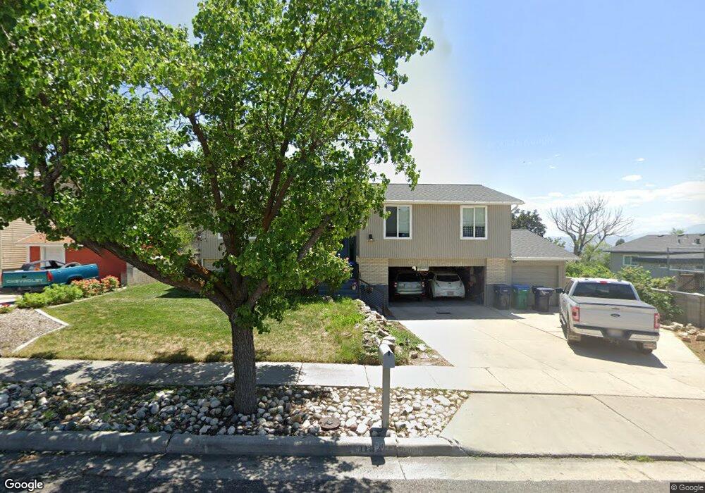 1184 Mockingbird Ln, Sandy, UT 84094 - photo 1
