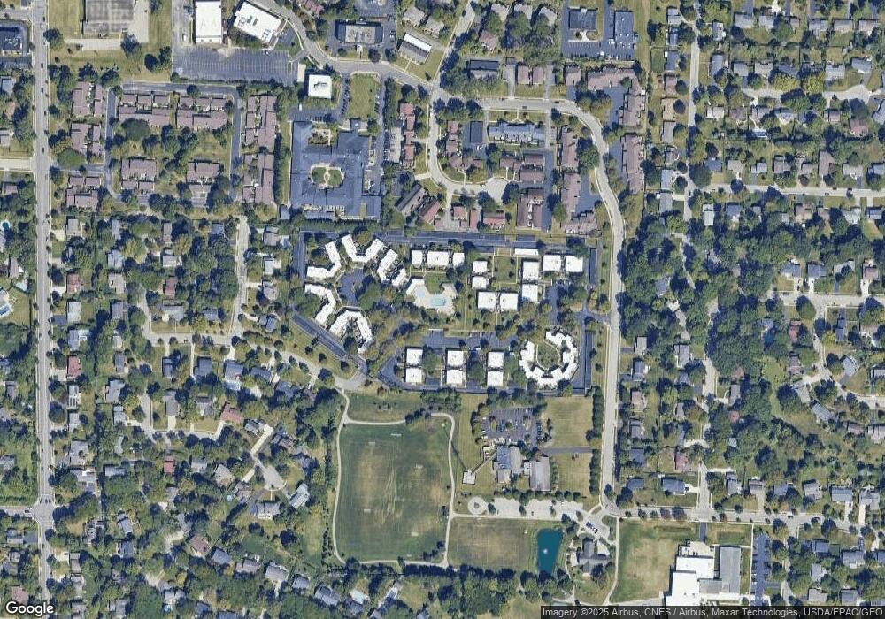 1490 Lafayette Dr unit 1490B, Columbus, OH 43220 - photo 1