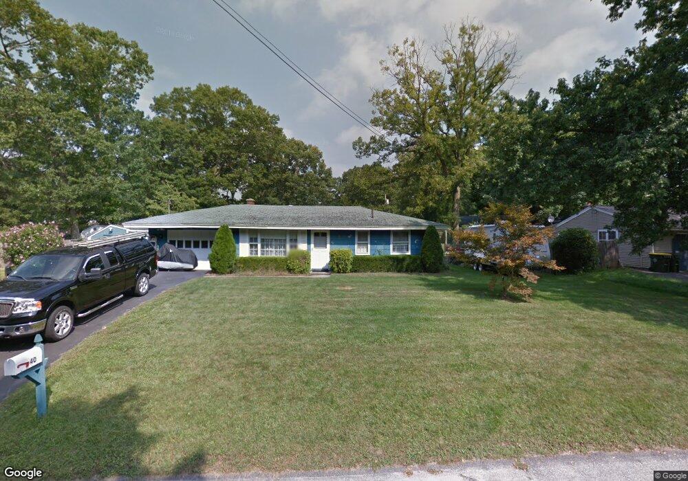 40 Clarence Rd, Bellingham, MA 02019 - photo 1