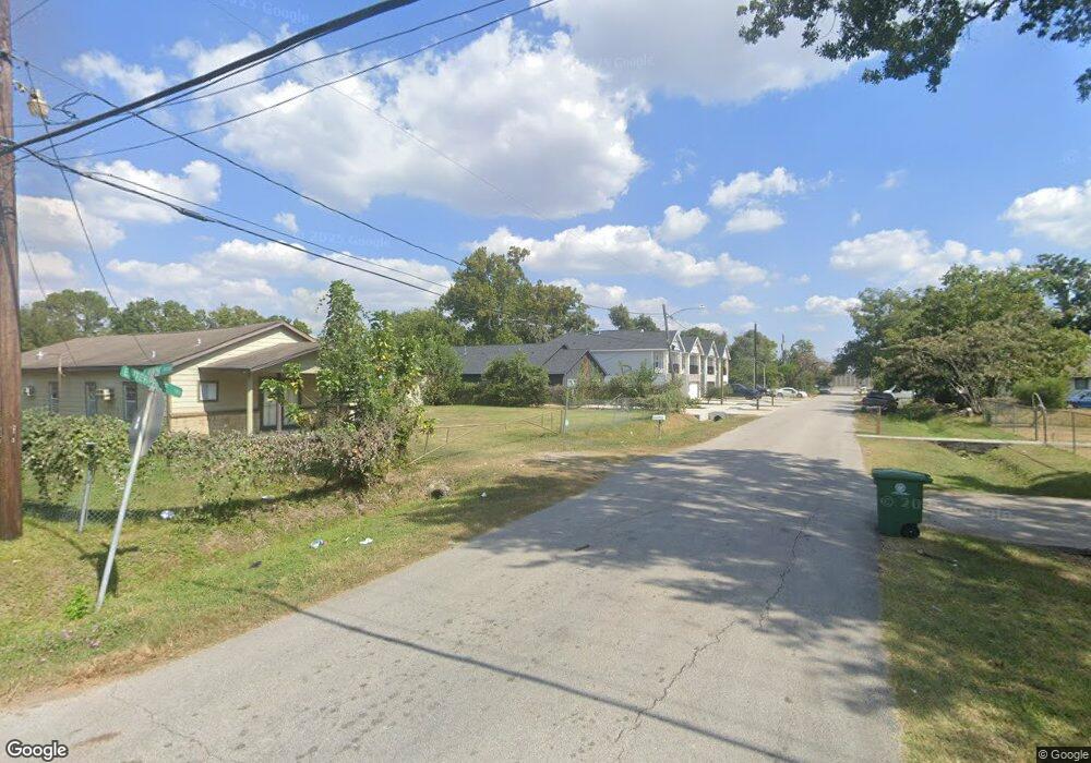 804 Enterprise St, Houston, TX 77088 - photo 1