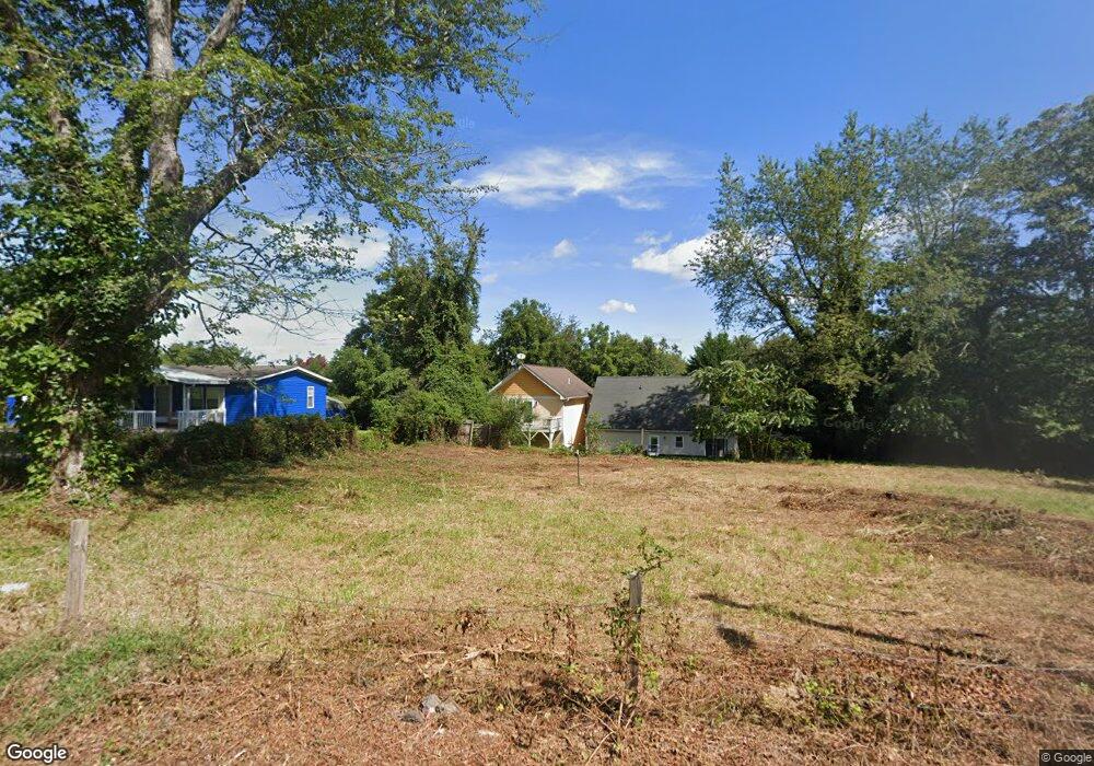 890 Center St, Asheville, NC 28803 - photo 1