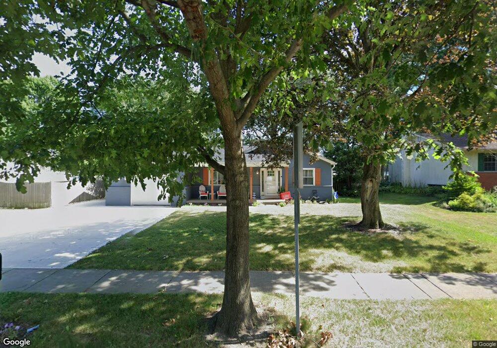 593 Mccutcheon Rd, Columbus, OH 43230 - photo 1