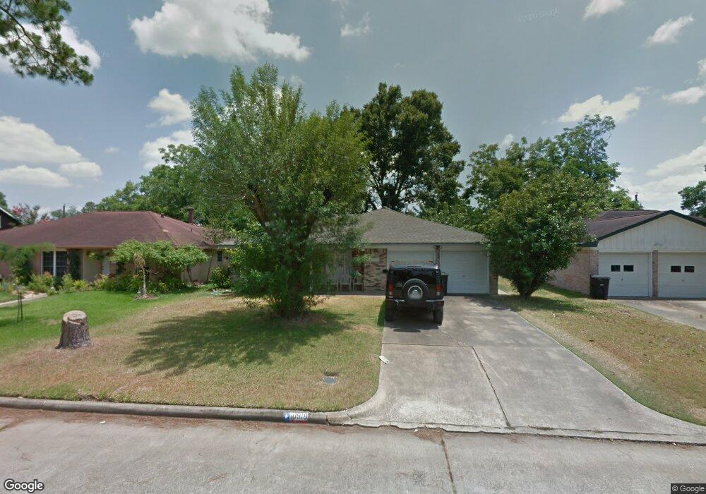 10918 Green Arbor Dr, Houston, TX 77089 - photo 1