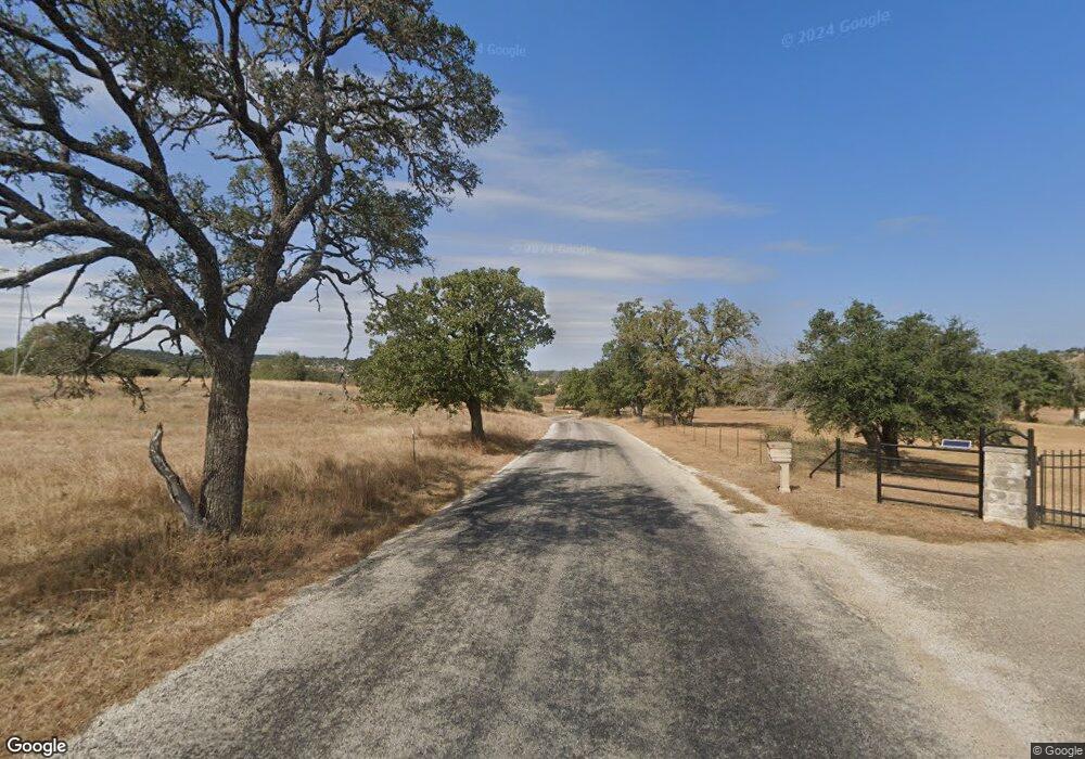 1735 Loudon Rd, Fredericksburg, TX 78624 - photo 1