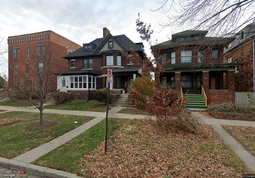 548 E Kirby St, Detroit, MI 48202 - photo 1