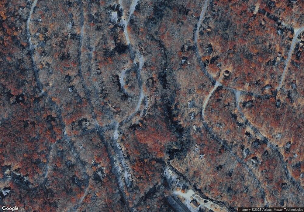 131 English Ct, Bushkill, PA 18324 - photo 1