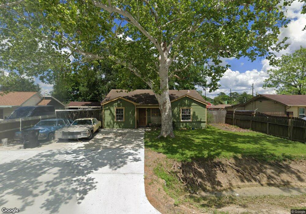 261 Wellington St, Houston, TX 77076 - photo 1