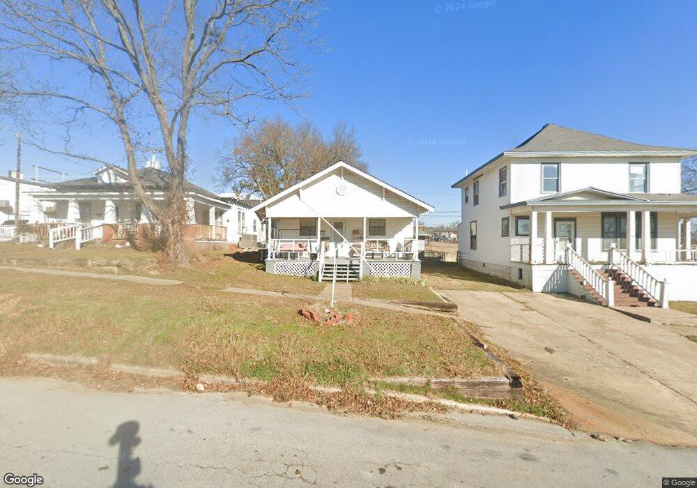 306 W Broadway St, Henryetta, OK 74437 - photo 1