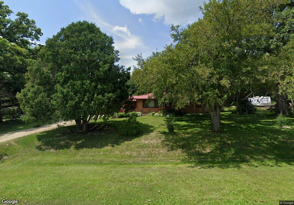 5204 N Damascus Rd, Freeport, IL 61032 - photo 1