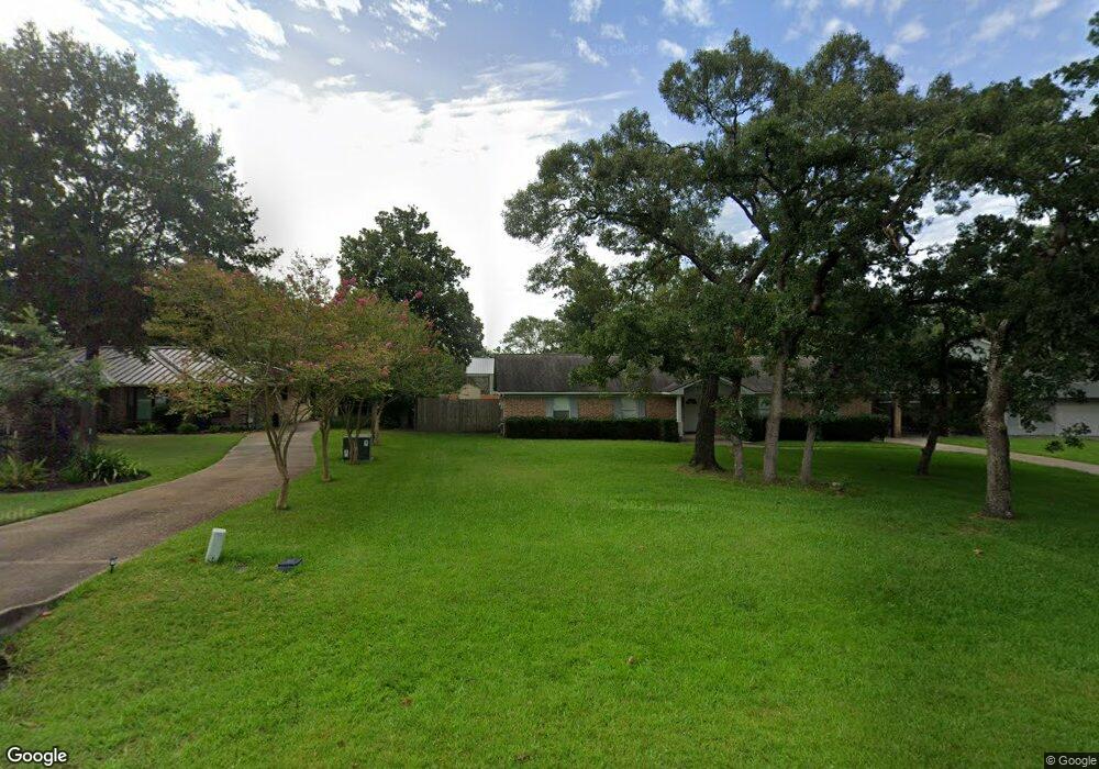 915 Kip Ln, Pinehurst, TX 77362 - photo 1