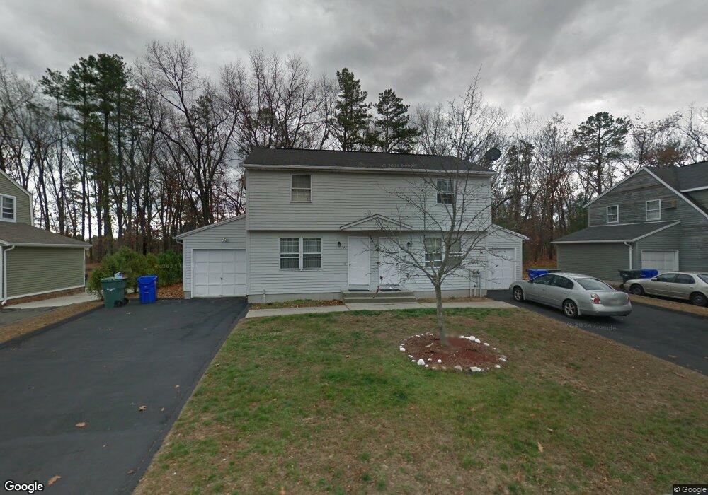 39-41 Kamuda St, Springfield, MA 01151 - photo 1