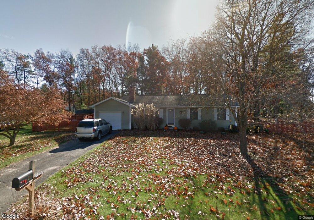 21 Droy Cir, Easthampton, MA 01027 - photo 1