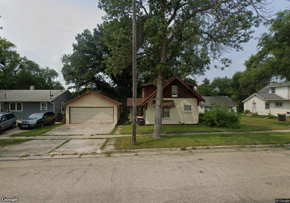 1003 2nd Ave NE, Jamestown, ND 58401 - photo 1