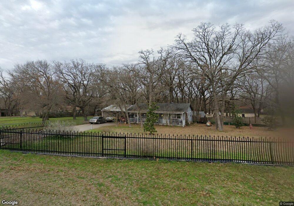1301 Oakridge Rd, Azle, TX 76020 - photo 1
