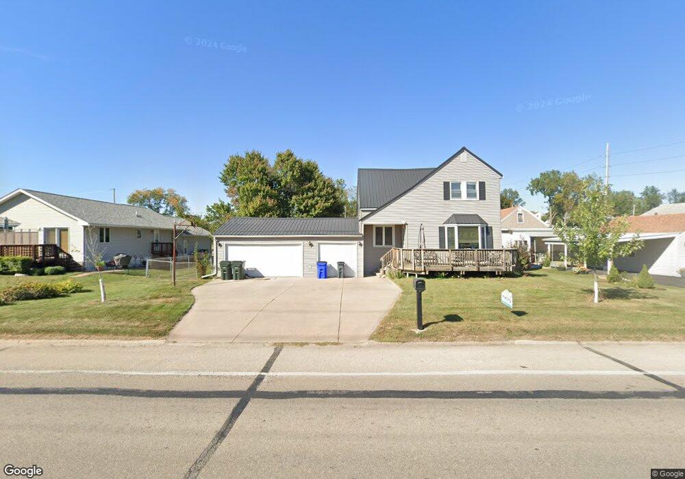 1210 Wilson Ave SW, Cedar Rapids, IA 52404 - photo 1