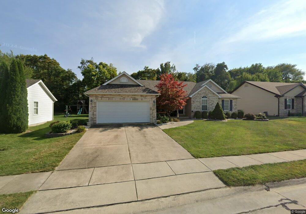 52 Annebriar Dr, Maryville, IL 62062 - photo 1