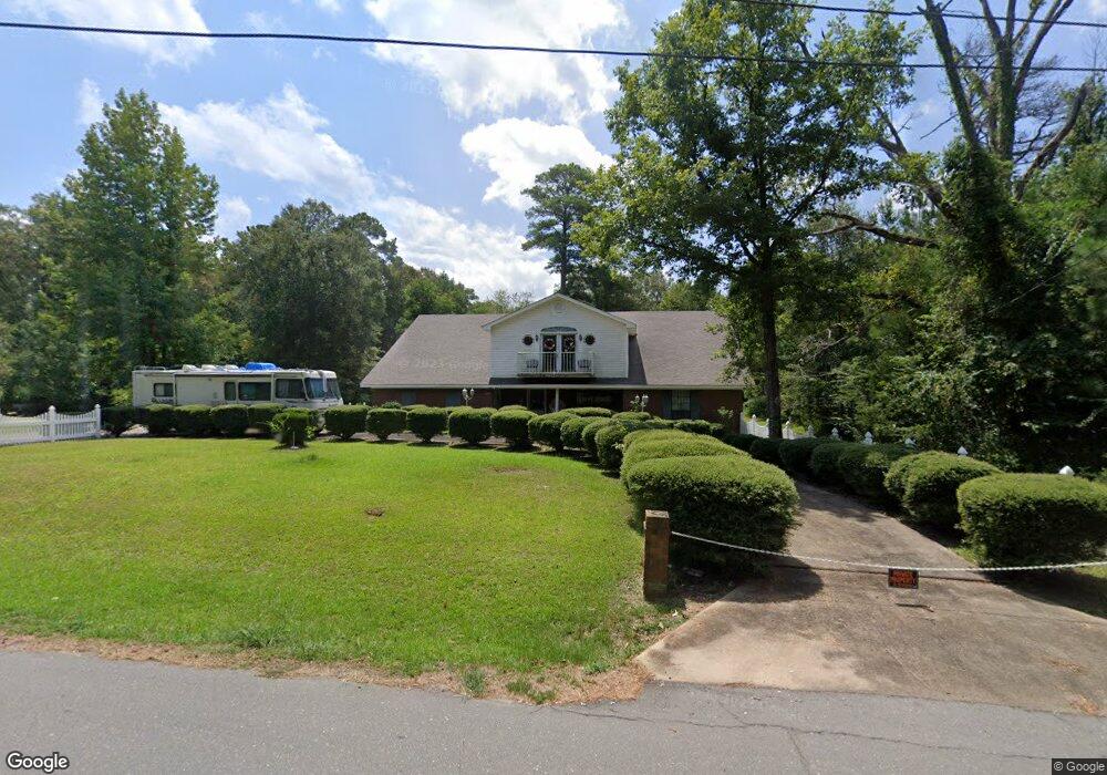 1106 E Pecan Ave, Bastrop, LA 71220 - photo 1