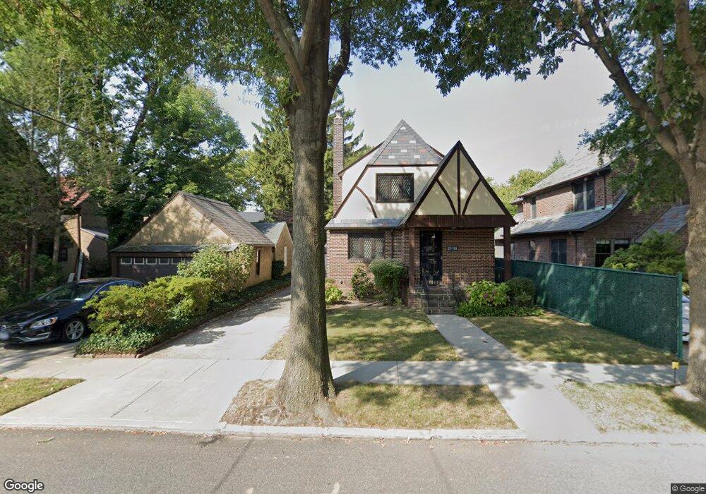 2734 168th St, Flushing, NY 11358 - photo 1