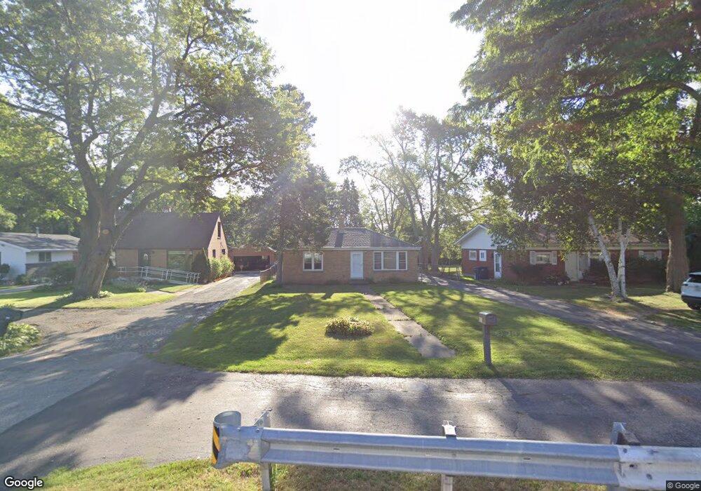 2439 N Sheridan Rd, Waukegan, IL 60087 - photo 1