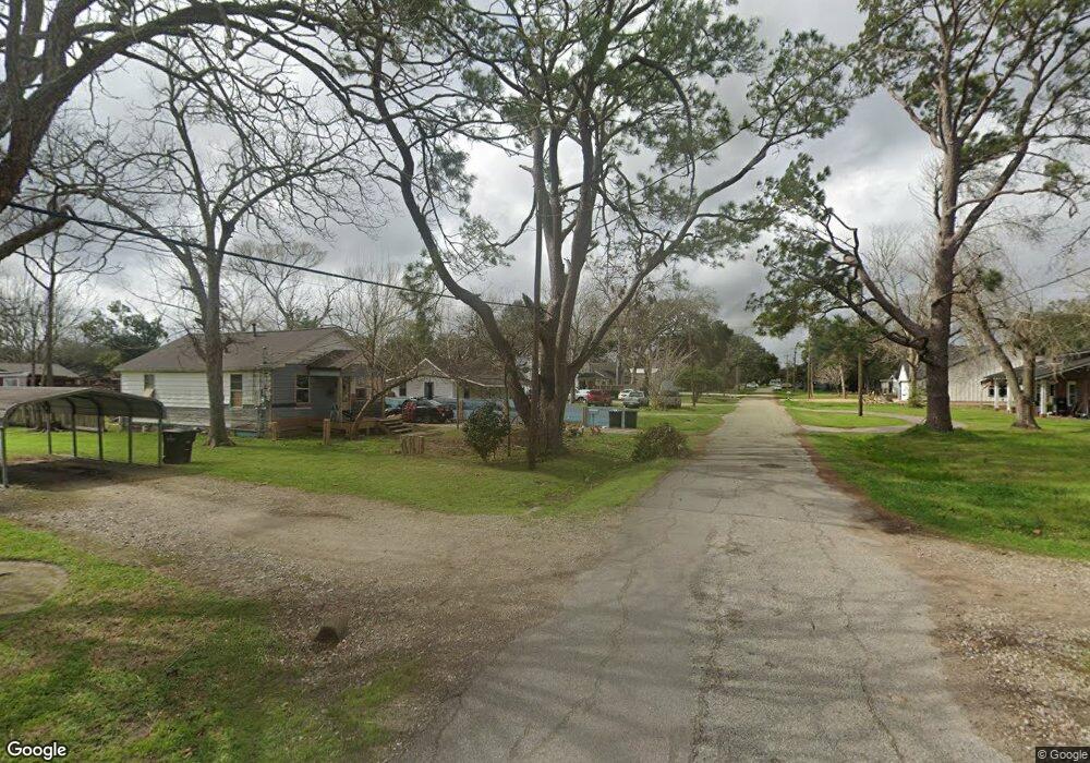 0 E Southland unit 50484, Alvin, TX 77511 - photo 1