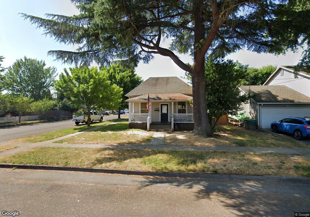 1314 E 8th St, Newberg, OR 97132 - photo 1