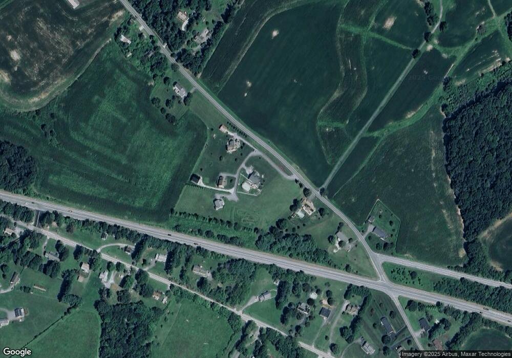 645 Diana Dr, Eldersburg, MD 21784 - photo 1