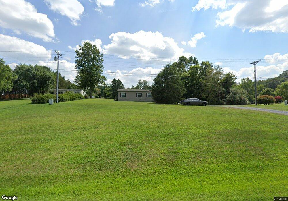 395 Hermitage Rd, Staunton, VA 24401 - photo 1