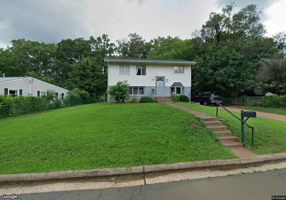 140 Lambert Dr, Manassas Park, VA 20111 - photo 1