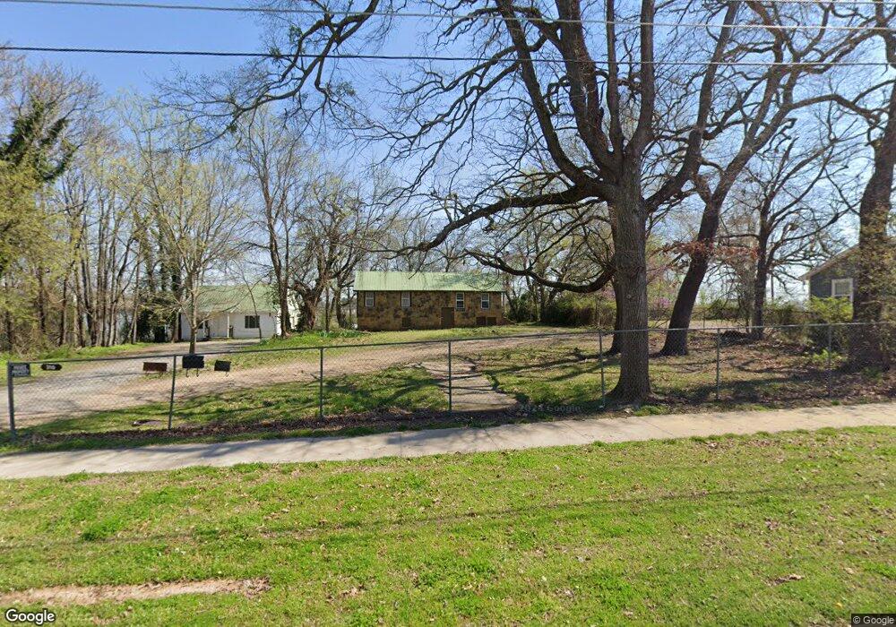 312 N College Ave, Tahlequah, OK 74464 - photo 1