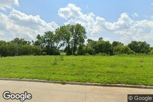 702 NE 71st St, Pleasant Hill, IA 50327