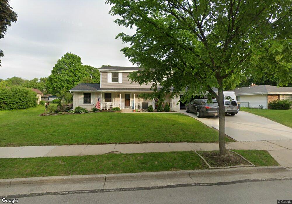 1927 Laura Ln, Waukesha, WI 53186 - photo 1