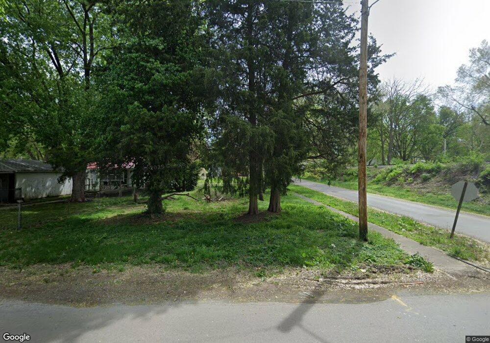 718 S College St, Lincoln, IL 62656 - photo 1