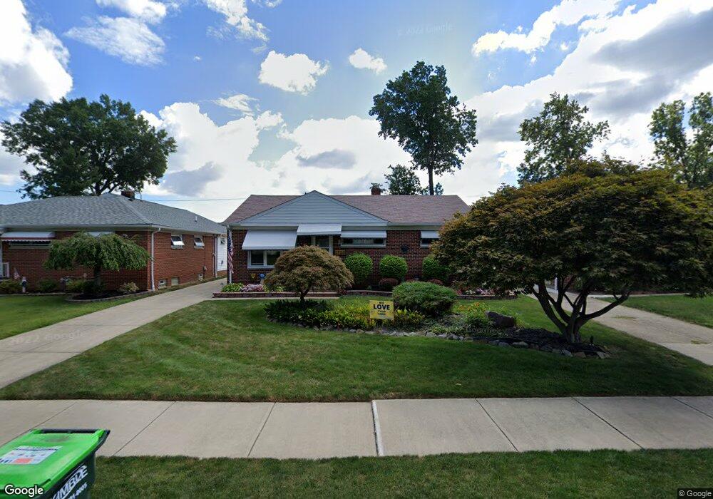 1725 Empire Rd, Wickliffe, OH 44092 - photo 1