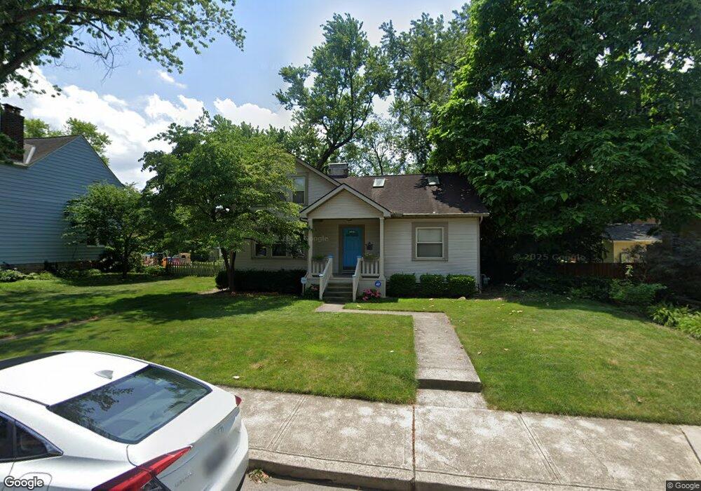 75 W Kenworth Rd, Columbus, OH 43214 - photo 1