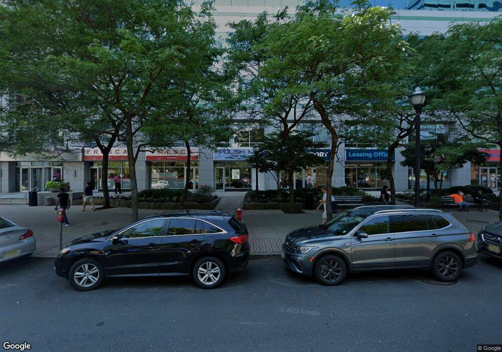 119 Town Square Place unit 119, Jersey City, NJ 07310 - photo 1