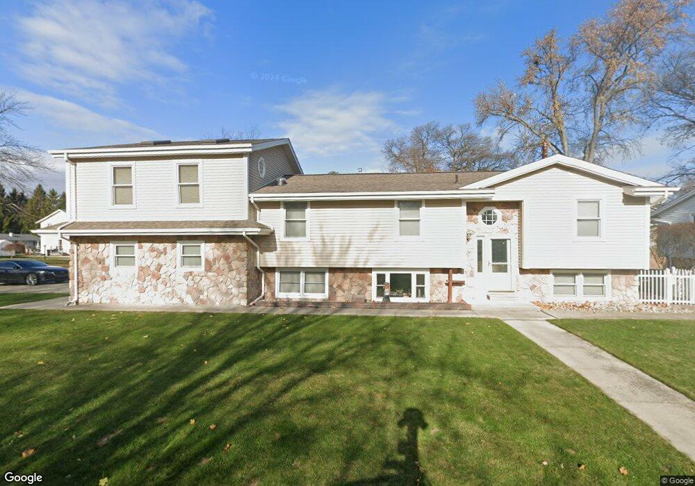 1213 Sparta Dr, Port Huron, MI 48060 - photo 1