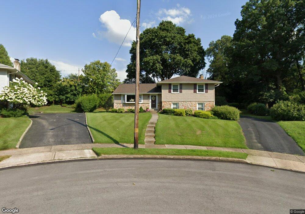 1142 S Lehigh Cir, Swarthmore, PA 19081 - photo 1