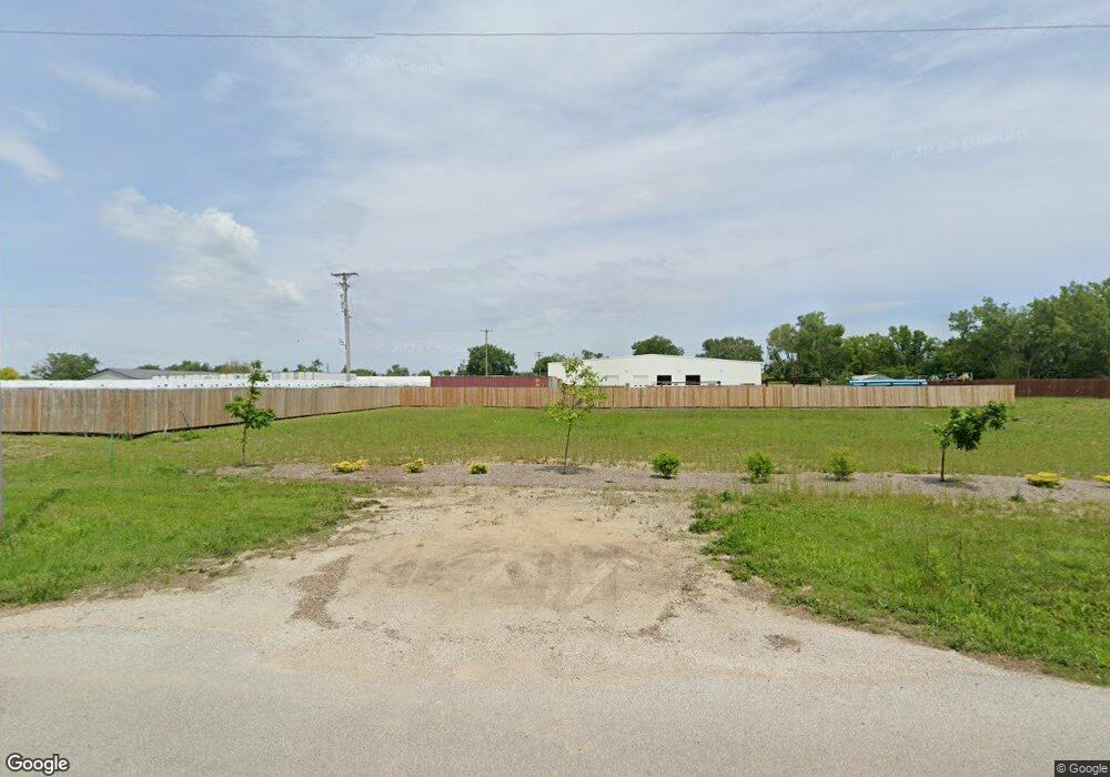 520 NE 44th Ave, Des Moines, IA 50313 - photo 1