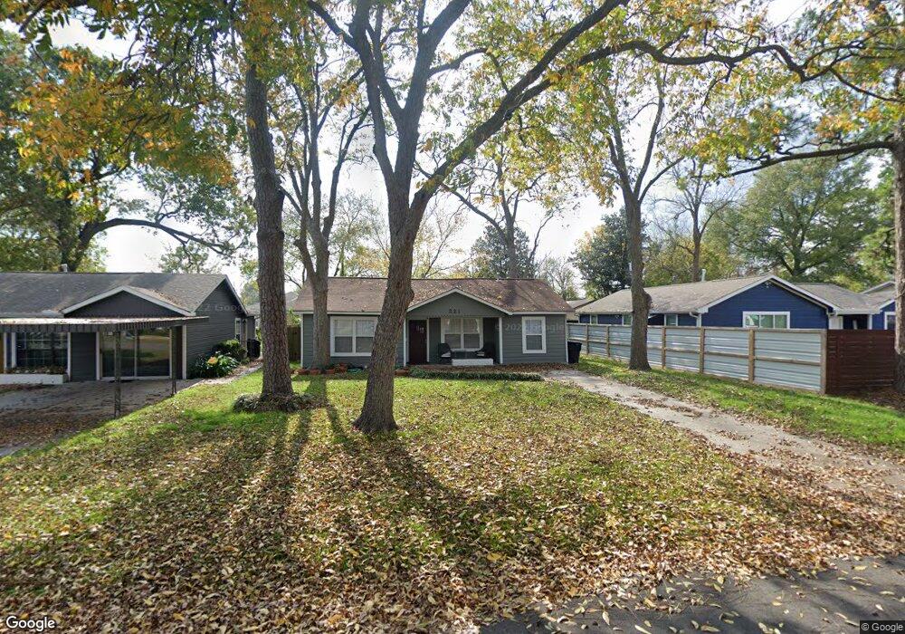 221 W 44th St, Houston, TX 77018 - photo 1