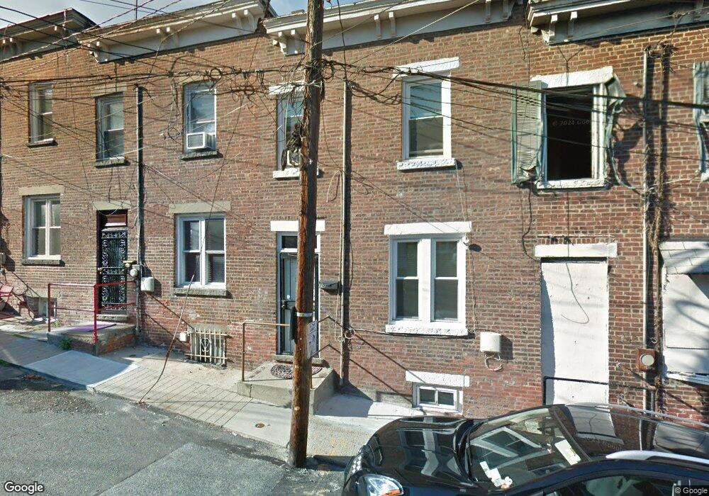79 Moquette Row N, Yonkers, NY 10703 - photo 1