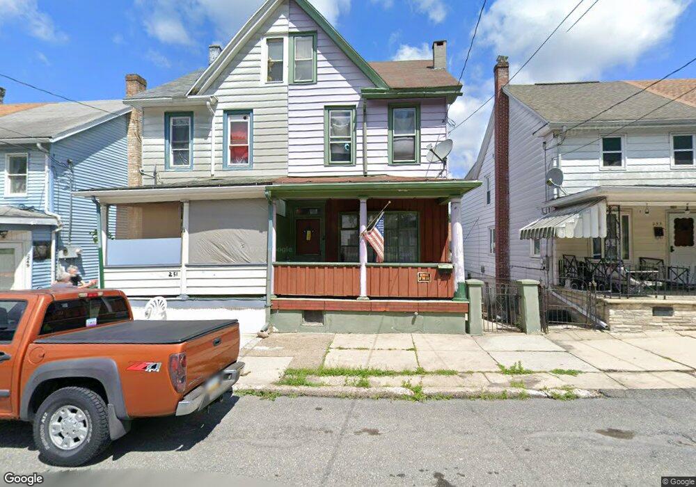 253 E Abbott St, Lansford, PA 18232 - photo 1