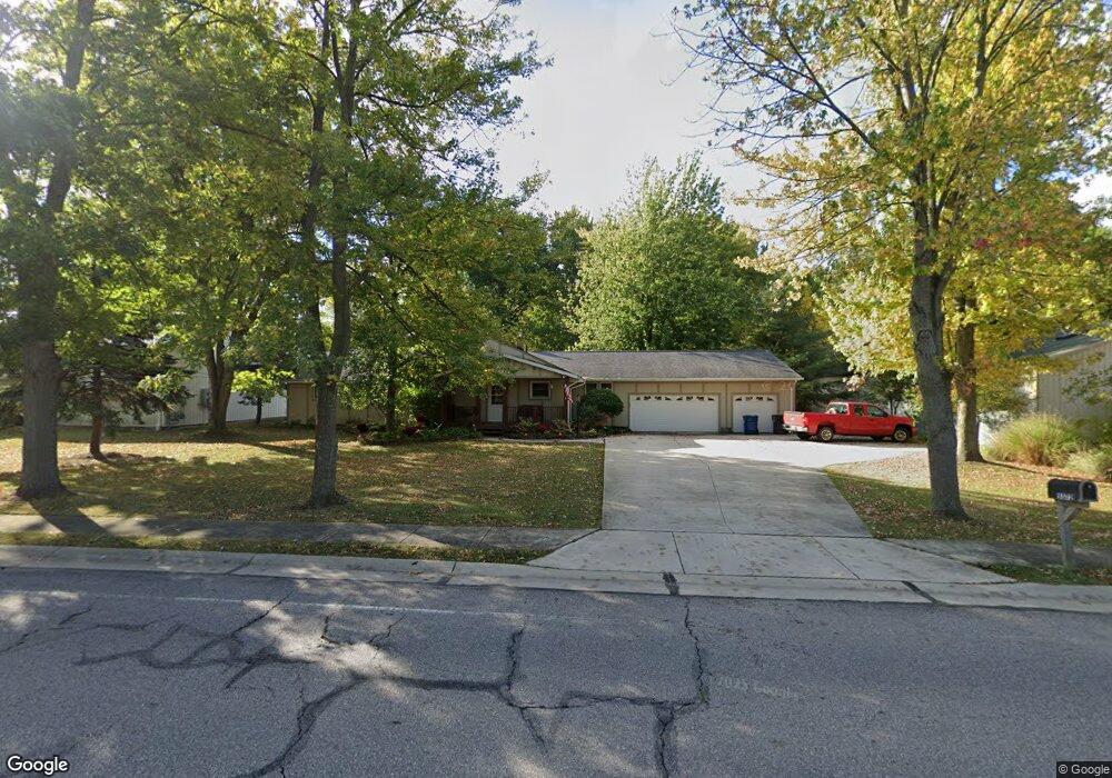 5372 Walker Rd, Sheffield Lake, OH 44054 - photo 1