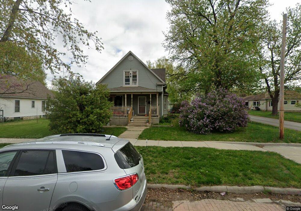 1230 Pekin St, Lincoln, IL 62656 - photo 1