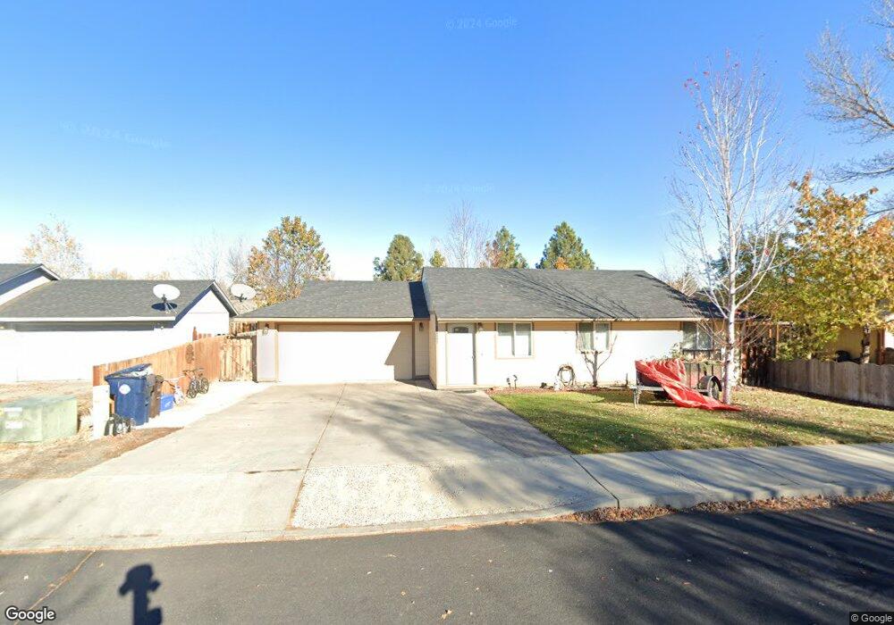 3127 SW Quartz Place, Redmond, OR 97756 - photo 1