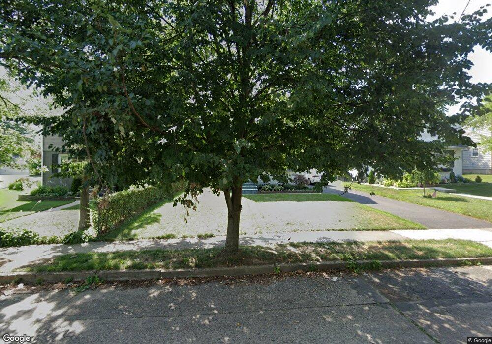 709 Lees Ln, Collingswood, NJ 08108 - photo 1