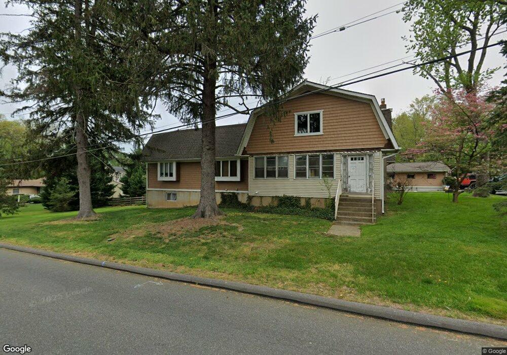 1052 Lexington Dr, Woodbury, NJ 08096 - photo 1