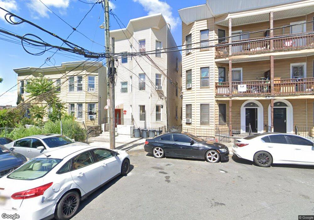 29 Riverview Place, Yonkers, NY 10701 - photo 1