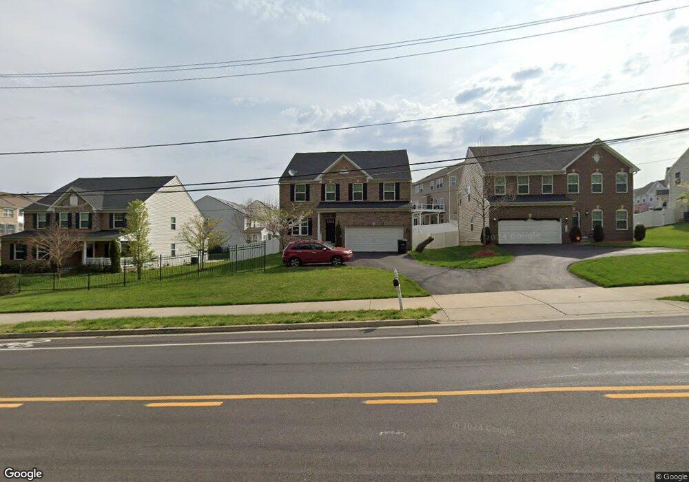 702 Rollins Ave, Capitol Heights, MD 20743 - photo 1